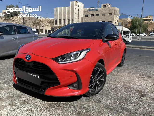 تويوتا يارس هايبرد مميزة Black Edition 2021 للبيع بسعر مغري