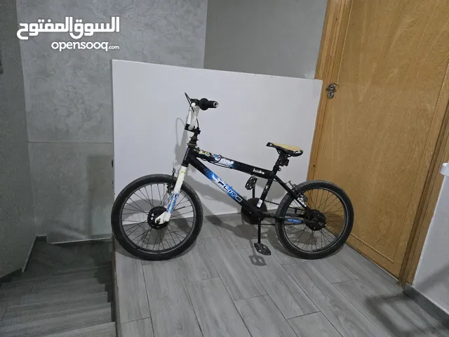 دراجة هوائية من نوع bmx جيدة
