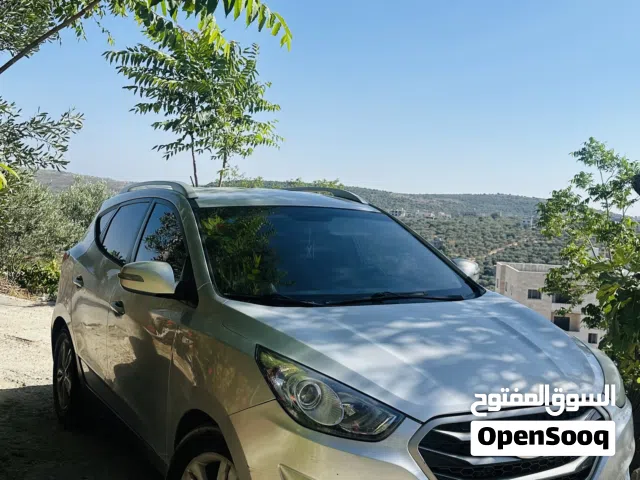2011 Hyundai Tucson Standard