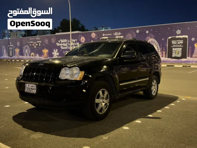 2010 جيب جراند شيروكى Laredo