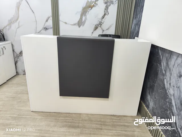 طاولة استقبال مستعمل للبيع