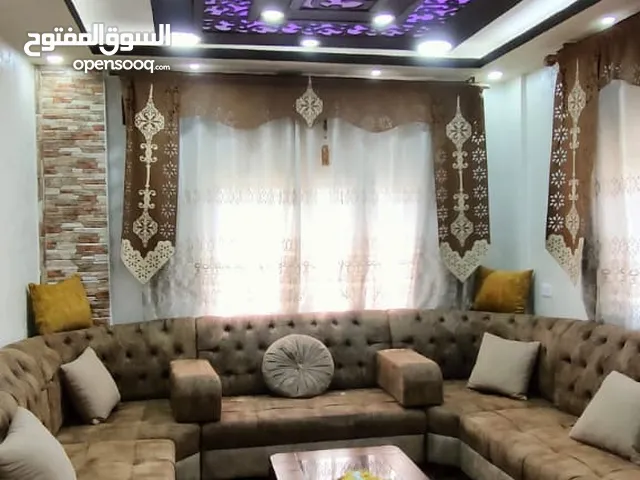130m2 4 Bedrooms Apartments for Sale in Irbid Al Hay Al Sharqy