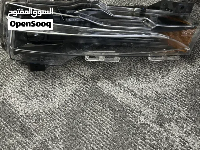 كشافات تسلا مودل 3 اصلي عدد 2 لون اصفر للبيع