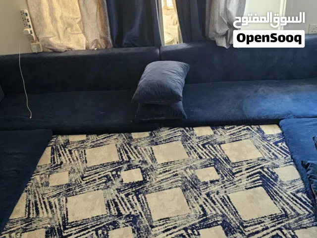 قعدة ارضية مستعملة