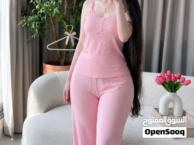 الجودة عنواننا دائماً  وصلـت بضاعة العيـد     تراك نسائي بناتي 3 قطع سادة — قمة