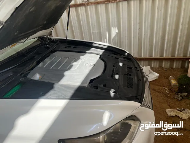البيع لكزس LS460 موديل 2013 ابيض وارد امريكا بحالة ممتازة