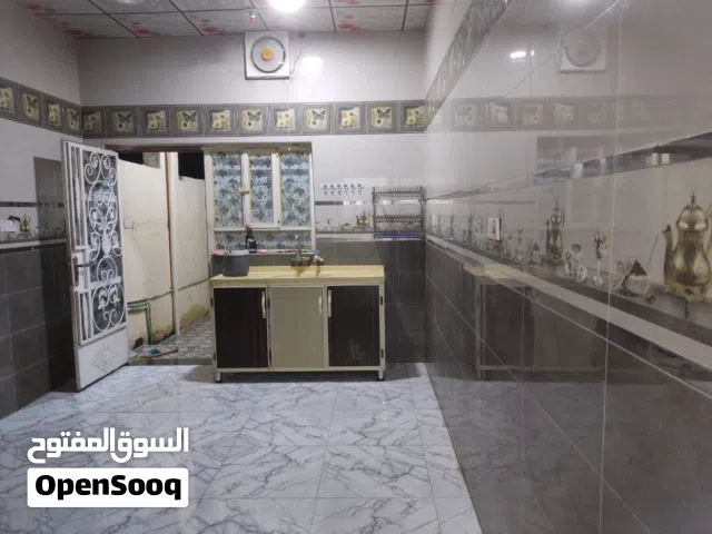 190 m2 2 Bedrooms Townhouse for Sale in Basra Tannumah