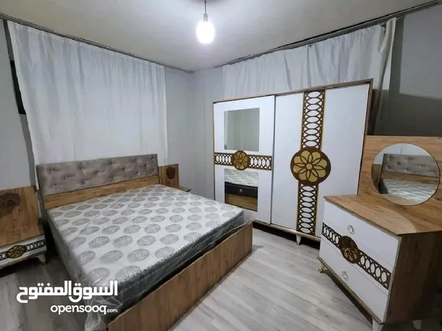 غرف نوم خمس قطع متوفر جميع الالوان والموديلات حسب الطلب تفصيل موديل حسب الطلب باجود انواع الخشب