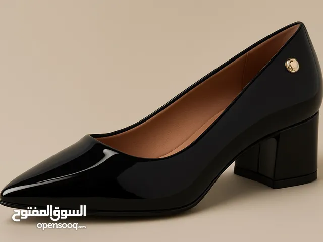 Black With Heels in Irbid