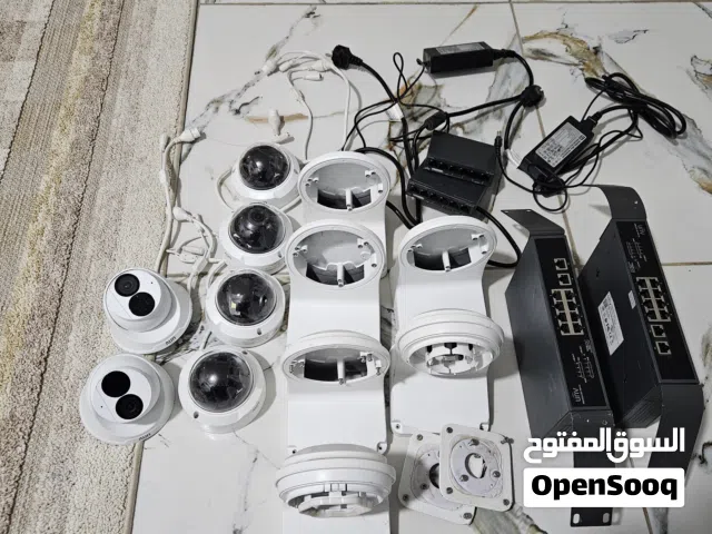 للبيع – معدات كاميرات مراقبة مستعملة بحالة جيدة  المتوفر:  عدد من كاميرات المراقبة (قبّة Dome و Turr