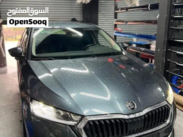 سكودا. فلللللللللل بدون. فتخه. بريه. شركه. بسعررررررر حرق. حرق.