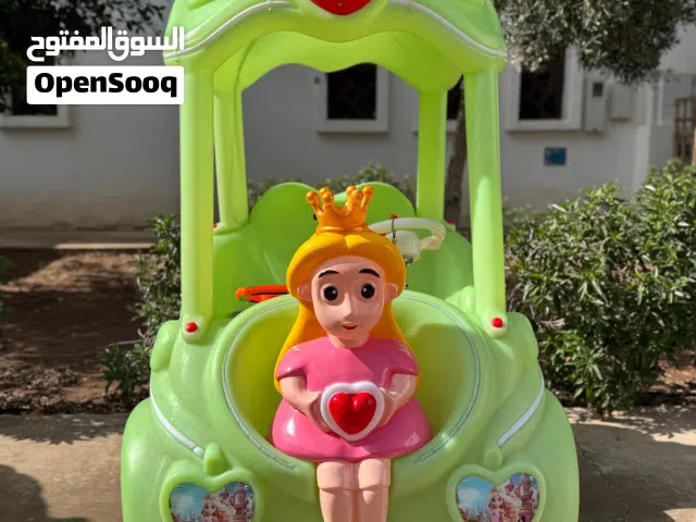 لعبة الاميرة 48 فولط  أربع بطاريات 32 أومبير تتوفر ب ؛ كاردة  الألوان ؛ الاصفر الاخضر الاحمر