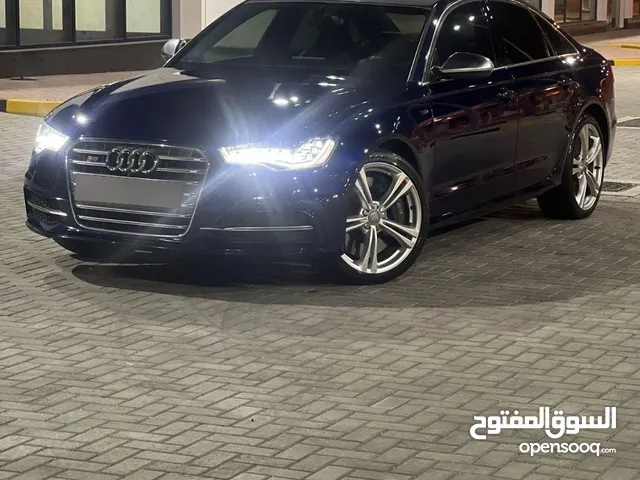 للبيع اودي v8 s6