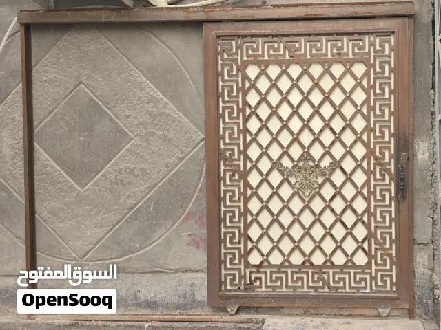 باب منزل سلايت خارجي مستخدم نضيف
