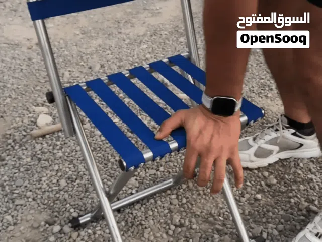 كرسيك وياك.. وين ما تروح مرتاح!  مو أي كرسي هذا، هذا صاحب شدات. إذا تعبت بالبر، بالشط، أو حتى بح