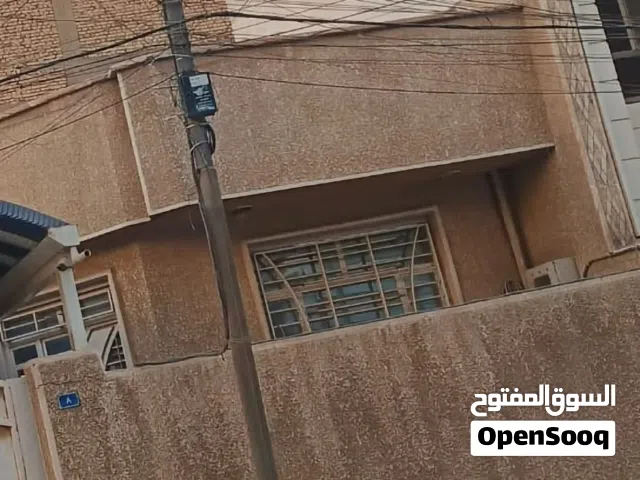 300 m2 5 Bedrooms Townhouse for Sale in Baghdad Za'franiya