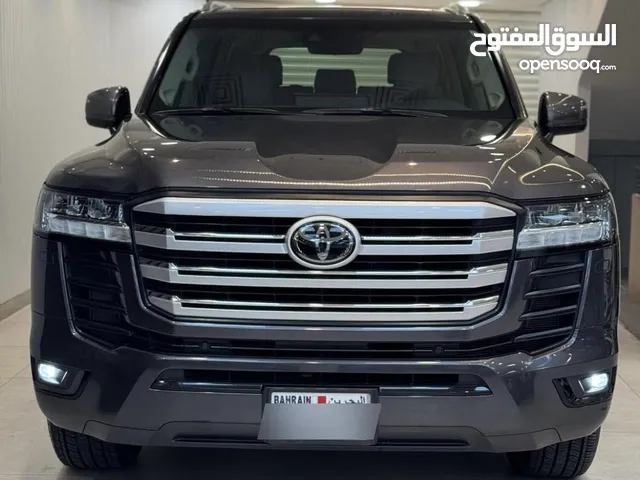 Used Toyota Land Cruiser in Manama
