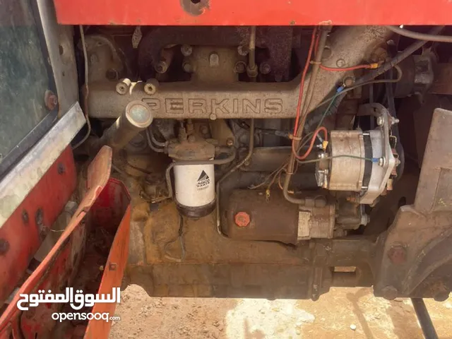 2002 Tractor Agriculture Equipments in Tripoli