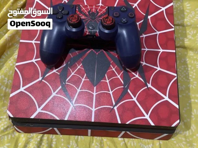 بيع بلاستيشن فور مستعمل حوالي من سته إلا سبع شهور