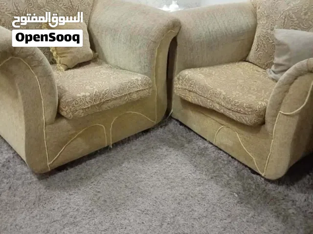 طقم كنب قابل للمفاصله بدون الطاوله الي بالنص