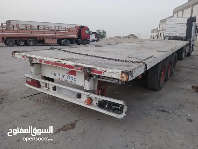 للبيع ذنبه سطحه