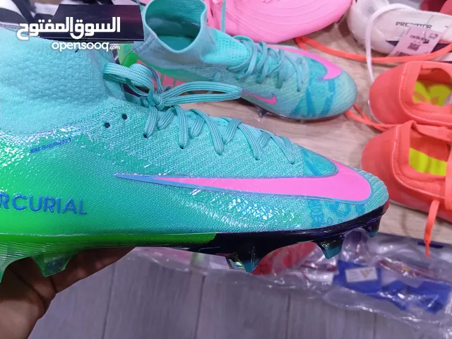 42 Sport Shoes in El Jadida