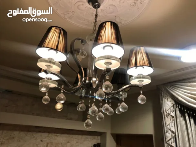 ثريات للبيع