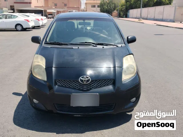 2009 تويوتا يارس Basic