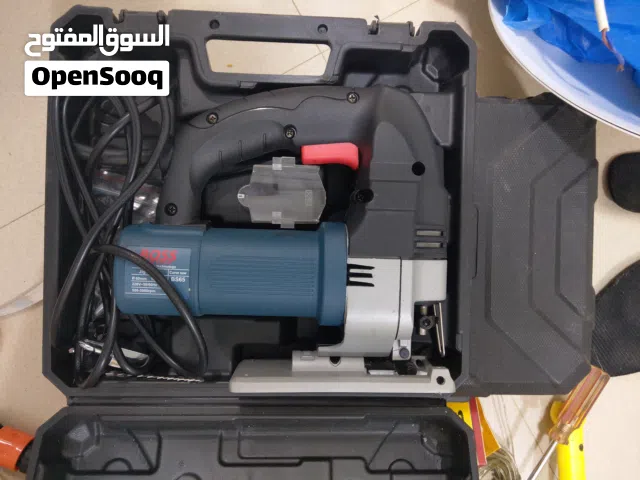 منشار كهربائي و مواسير حنفية دبل غير مستخدم