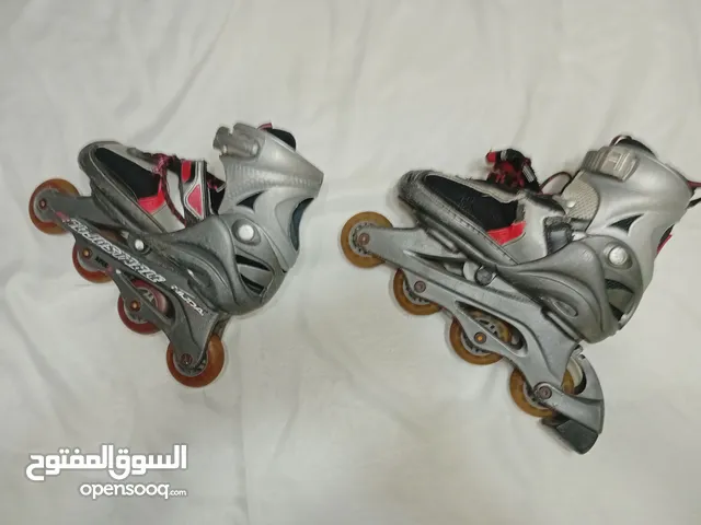 سكيت بسعر حرقققق بحاله جيده جدا ولا بده اشي