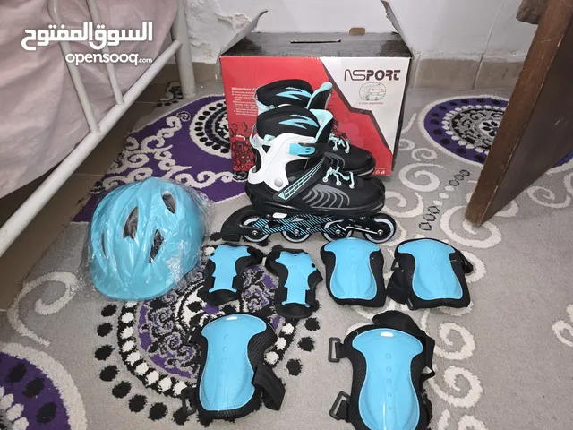 حذاء تزلج (باتيناج) من شركة ASports بحالة ممتازة شبة جديد ، مقاس 39-41( قابل للتمديد )لون اسود/ازرق.