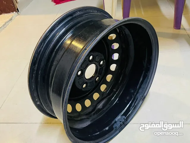 Size 16 X wheel toyota Camry original ..