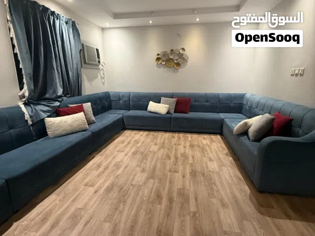 كنب للبيع نظيف جدا جدا