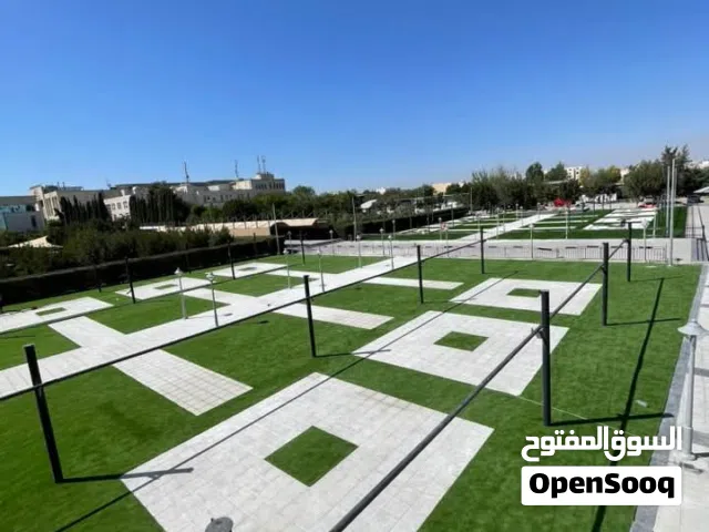 عشب صناعي تركيب وفك وتركيب جداري وسياج