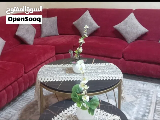 طقم كنب امريكي سفنج دانلوب للبيع مع صوفايه 200 دينار فقط بيع مستعجل كلف تفصيل 750 مثل الصورة بالزبط