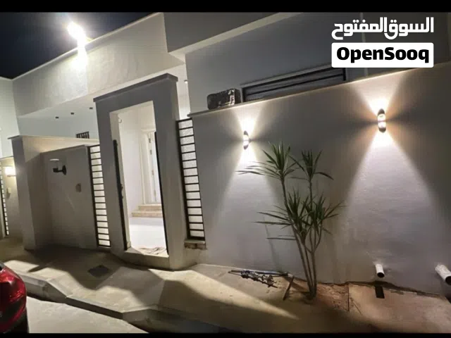 125 m2 2 Bedrooms Townhouse for Sale in Tripoli Ain Zara