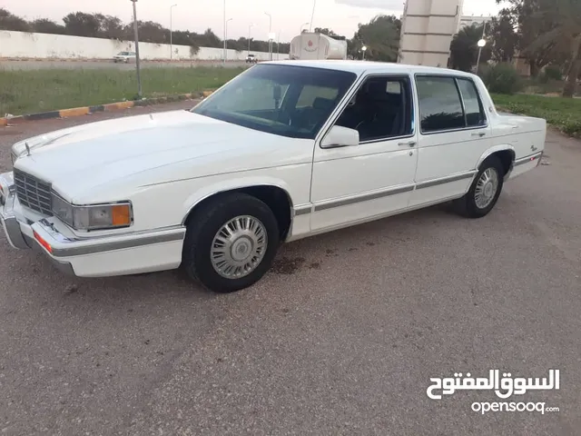 Cadillac Coupe Deville 1991 in Benghazi