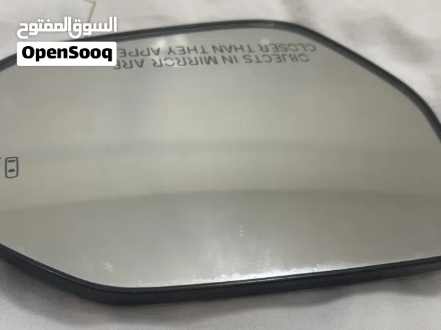 مراية جانبي كامري 2018 إلى 2021  وكالة نظيفه جدا  للبيع بسعر مناسب