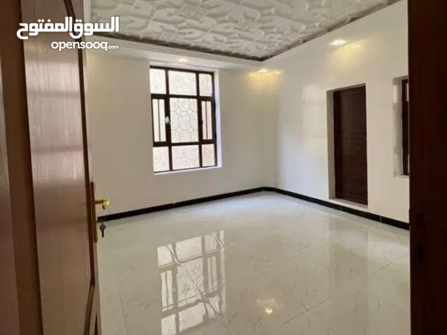 145 m2 3 Bedrooms Apartments for Sale in Sana'a Bayt Baws