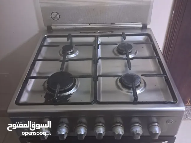 Oven فرن مستعمل يشبه الوكالة