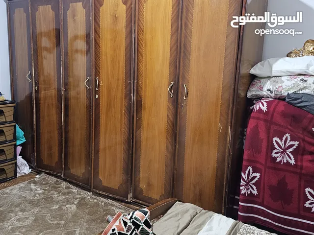 أغراض للبيع بداعي السفر موجودين في عمان ضاحية الأمير حسن غرفة نوم. مجلس عربي. فرن. محضرة. كفر كنب