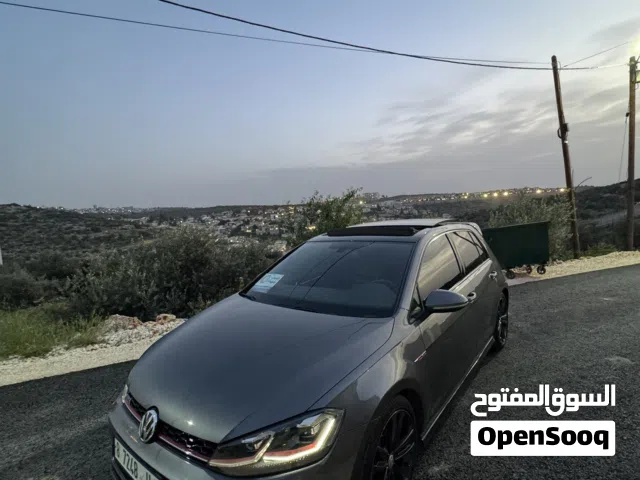 2018 Volkswagen Golf GTI Standard