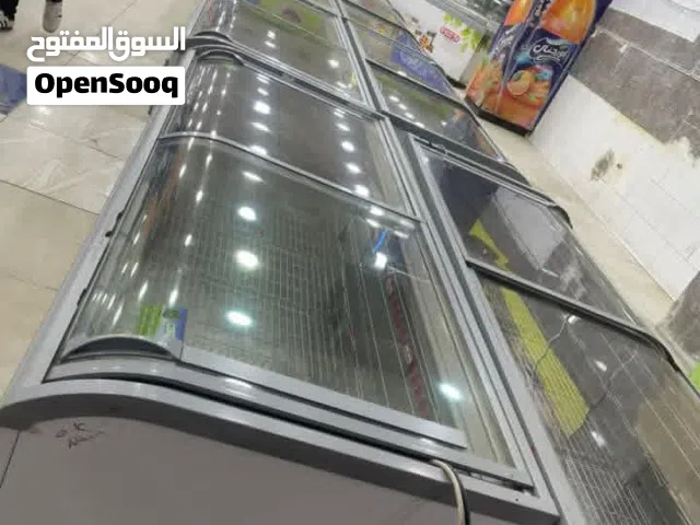 للبيع أربع ثلاجات سوبرماركت تبريد وتجميد بحالة ممتازة