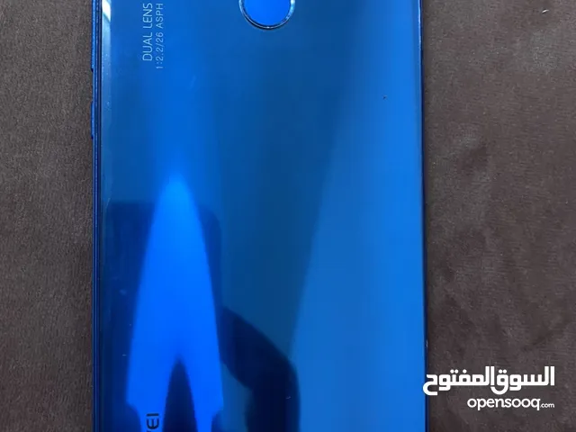 Huawei nova 8 5G 64 GB in Al Dakhiliya