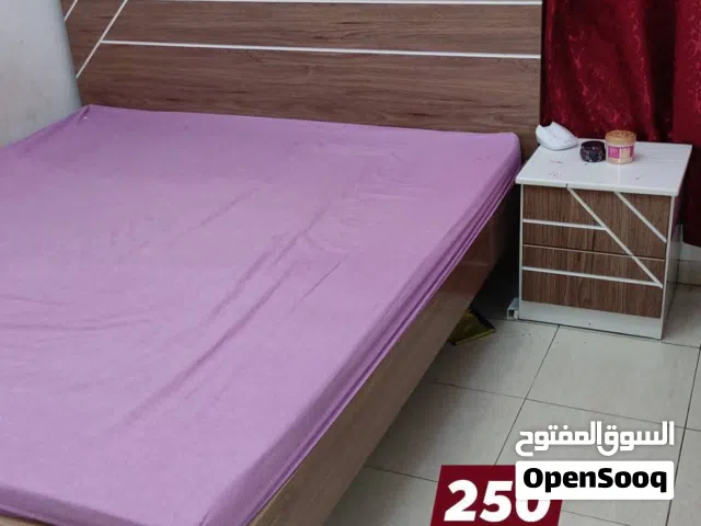 للبيع لدواعي السفر غرفة نوم كاملة مع اجهزة الاسعار علي الصور