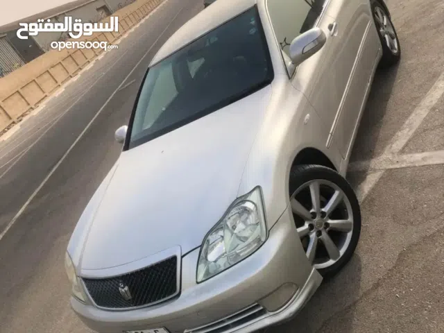 Used Toyota Crown in Basra