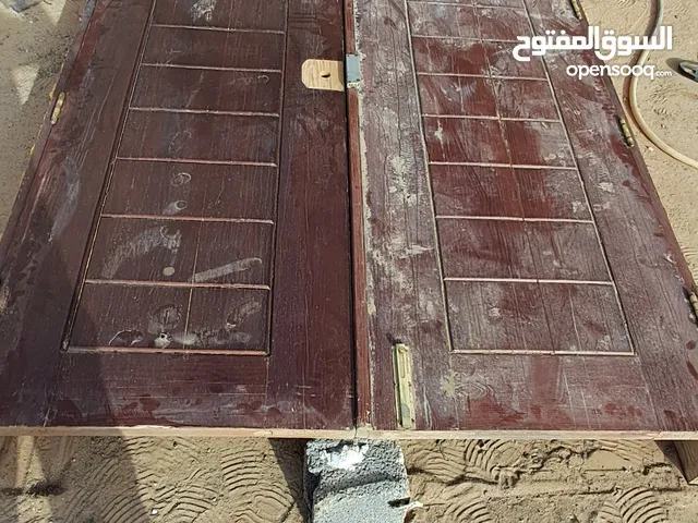 باب رئيسى . لوح متين مستعمل