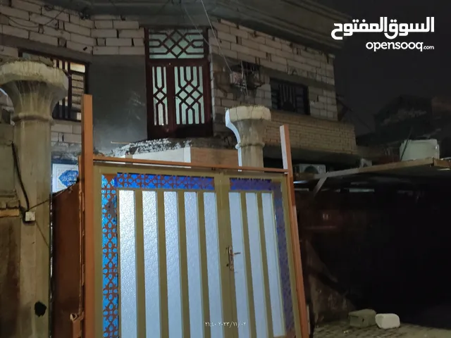 200m2 5 Bedrooms Townhouse for Sale in Basra Hai Al-Shurta
