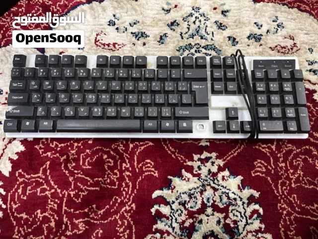 كيبورد ابيض واسود مع سلك  +RGB