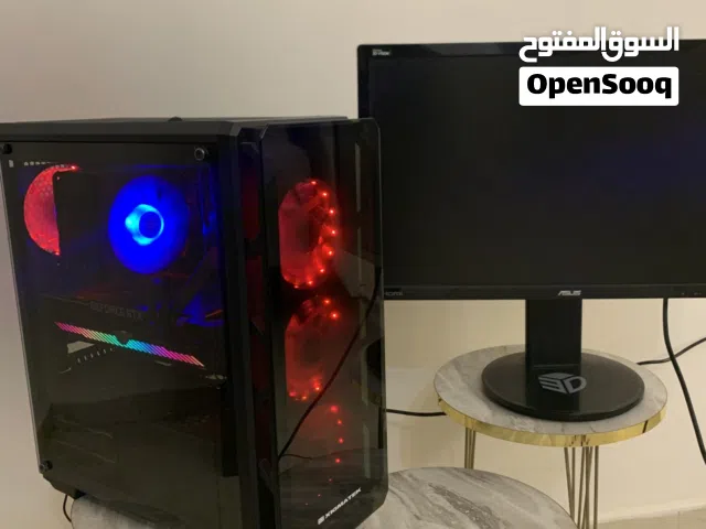 جهاز كمبيوتر العاب مع شاشة مع عدته كامل للبيع